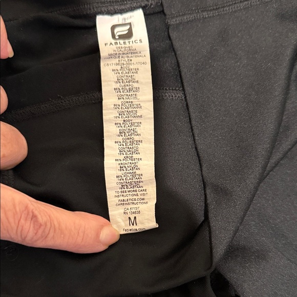 Fabletics Womens Size M Black Powerhold High Waisted Leggings size Medium - Picture 2 of 6